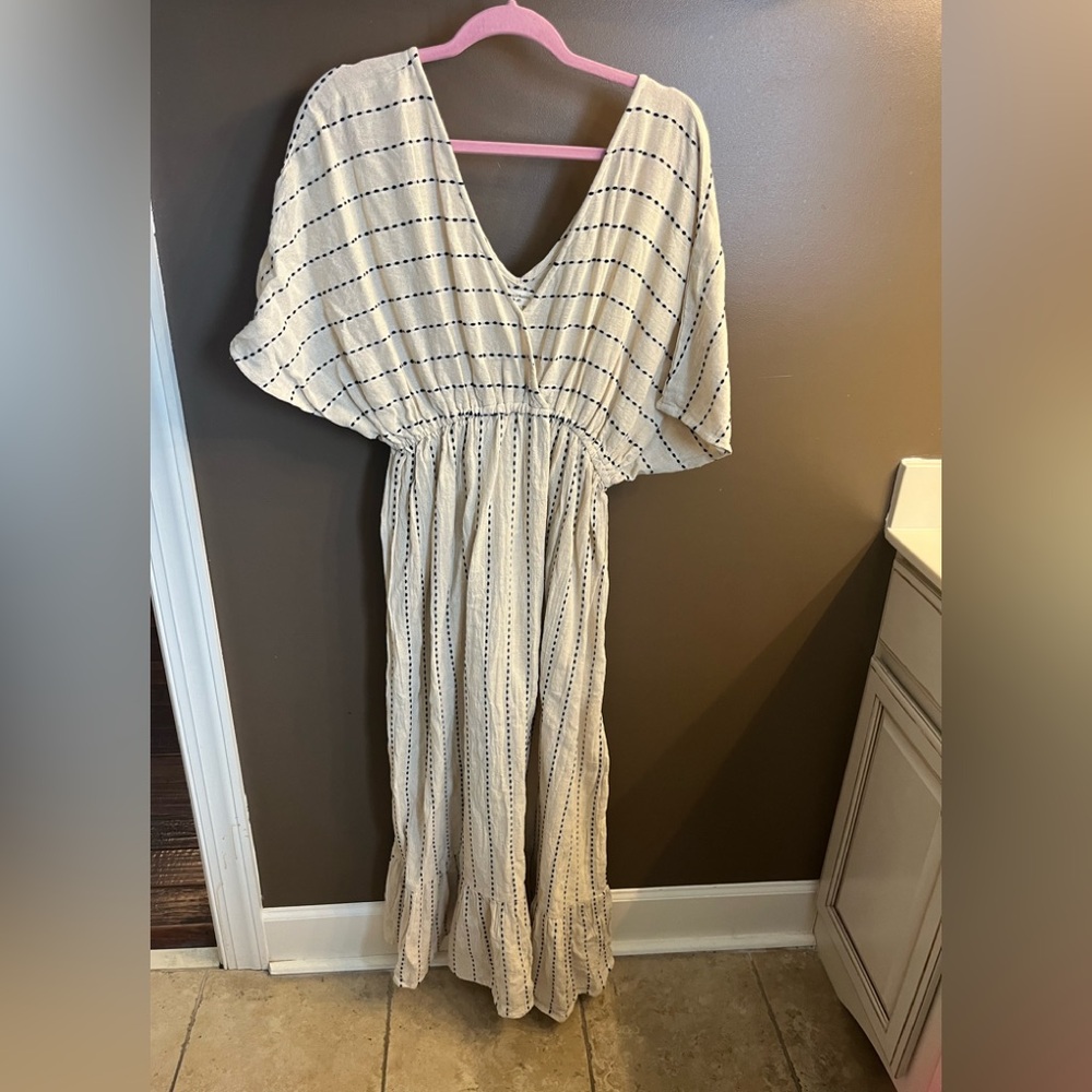 World Market Cream & Navy Dolman Sleeve Maxi dress L/XL